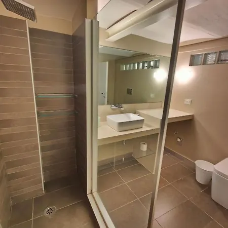 Zenale Apt-3